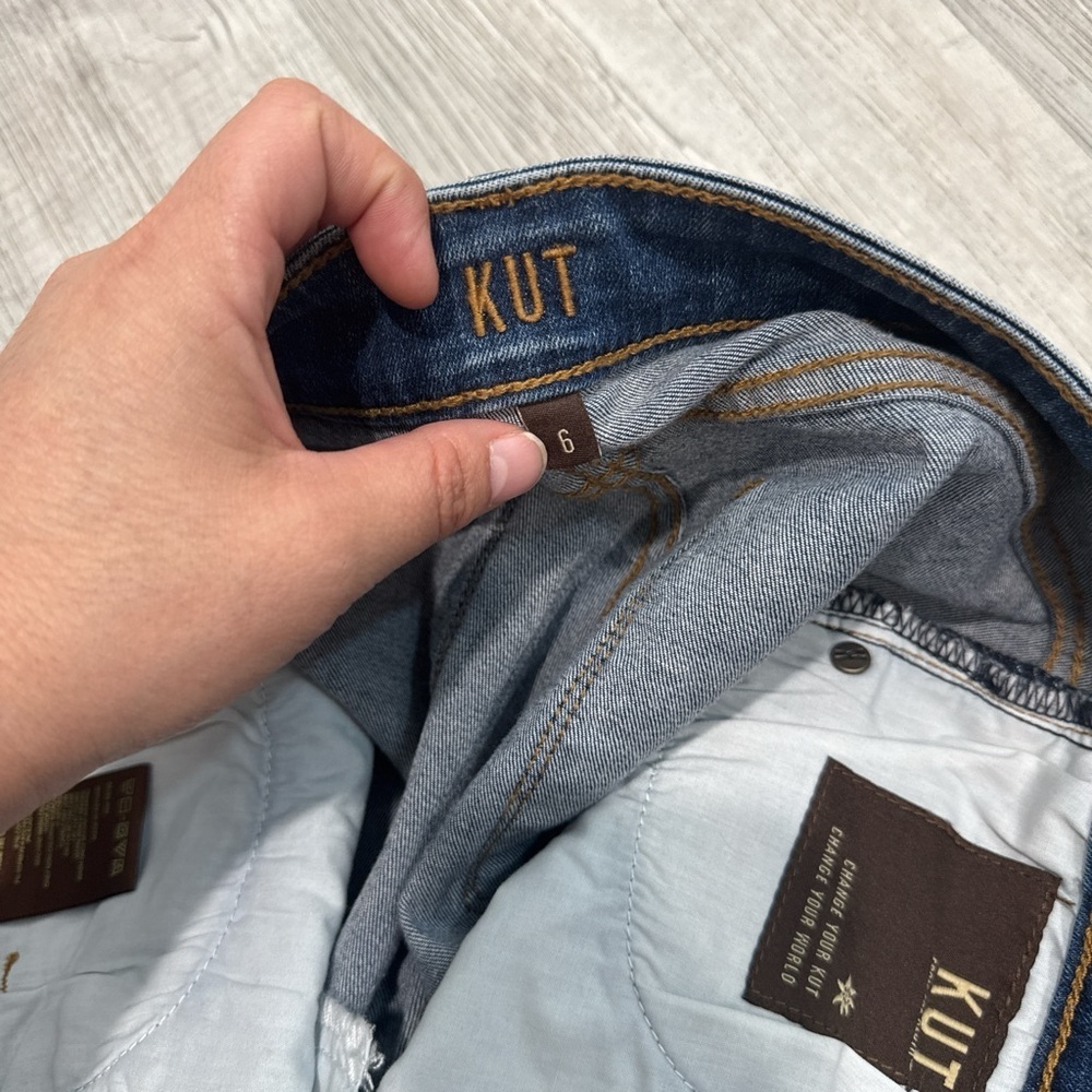 kUT From The Kloth High Rise Crop Straight Leg Blue Jeans Sz 6 - Picture 14 of 16